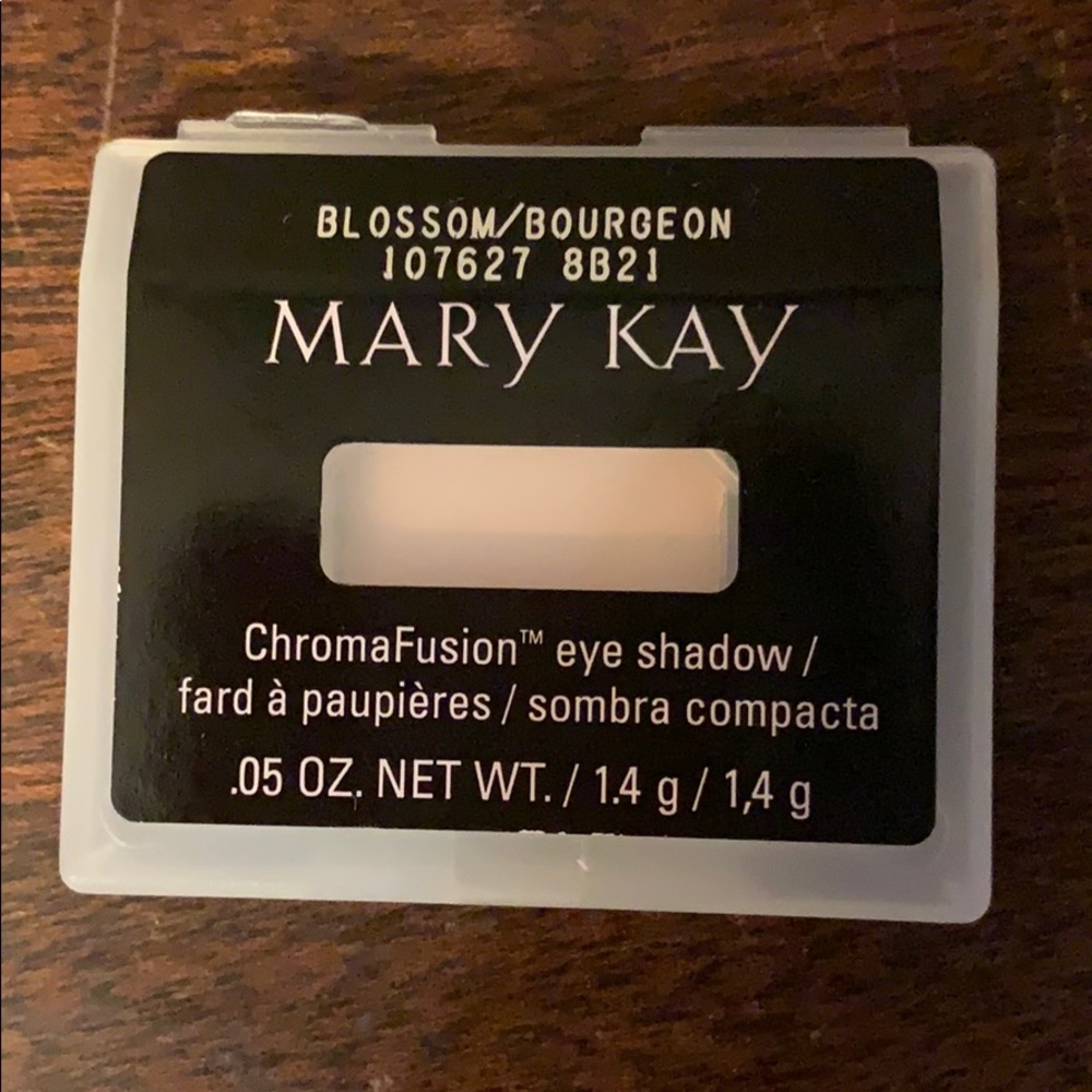 Mary Kay chromofushion eye shadow